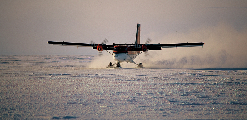 Advance team arrive in Antarctica