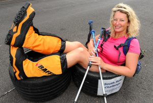 Promo Paula Reid in tyres small_0
